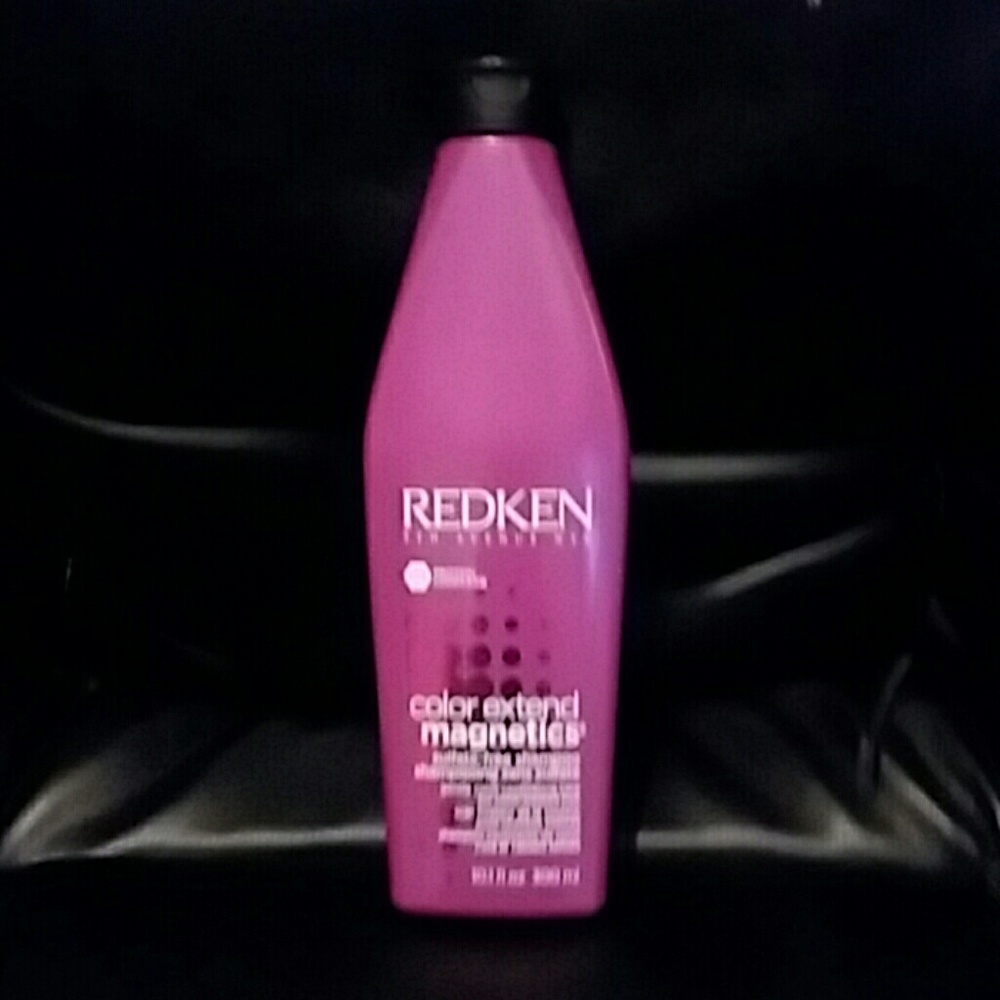 Redken shampoo - Picture 2 of 4